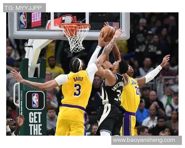 湖人对阵雄鹿赛前深度分析及双方关键球员表现预测